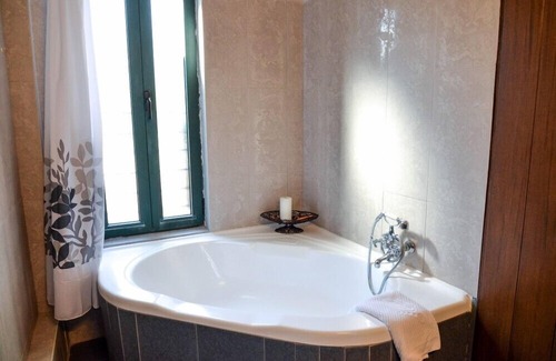 Mesaia Trikala Casa | Vathyskia Guesthouse