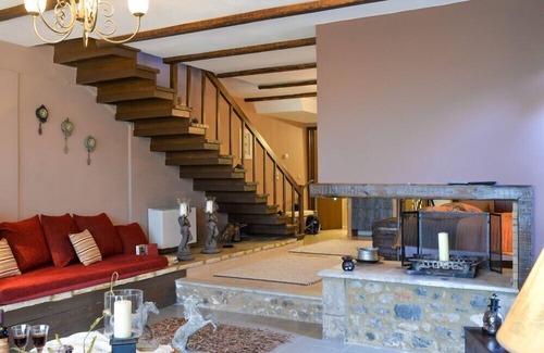 Mesaia Trikala Casa | Vathyskia Guesthouse