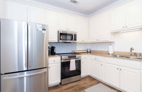 Oxford Condominio | Vaught Views at Turnberry by Apex Short Term Stays