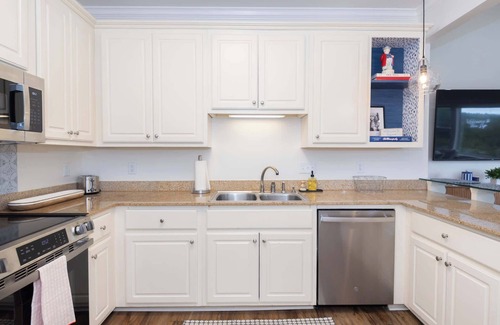 Oxford Condominio | Vaught Views at Turnberry by Apex Short Term Stays