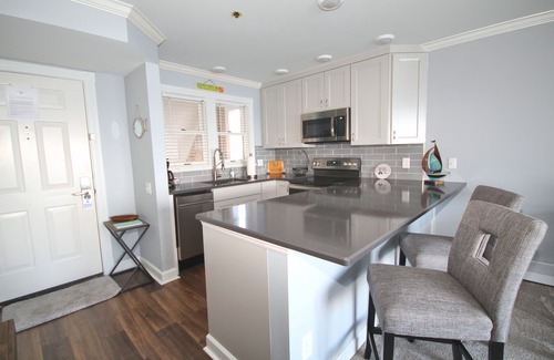 Boyne City Condominio | 1BR condominio frente al mar en el hermoso lago Charlevoix en Boyne City!