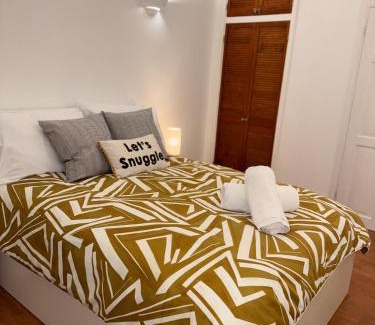 Prince's Apartamento | Vauxhall, river Thames, Big Ben Retreat, Central London family Stay