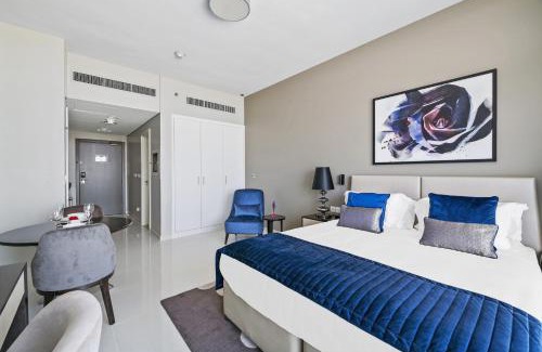 Dubai Apartamento | VayK - Cozy Hotel-Style Studio in Damac Hills
