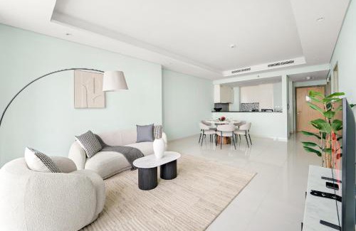 Downtown Dubai Apartamento | VayK - Spacious 2BR Inside Hotel with Full Amenities and Restaurants