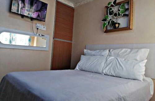Bezuidenhout Valley Casa | VC Lodge