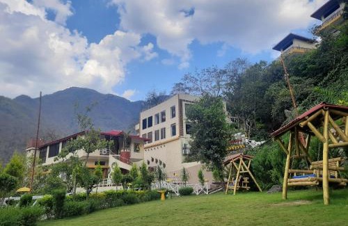 Paliyal Gaon Complejo | Veda5 Ayurveda & Yoga Retreat