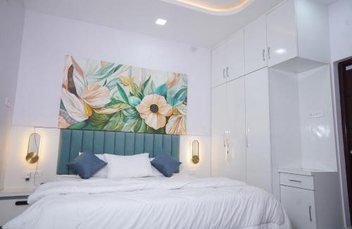 Bhubaneshwar Casa | Veena Stay and Cafe Restaurant