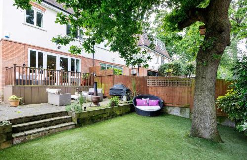West Hill Casa | Veeve - Ace Delights