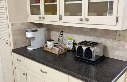 Gunter Afs Casa | Vega Vacation Spacious 3 BR w/ king beds+pool