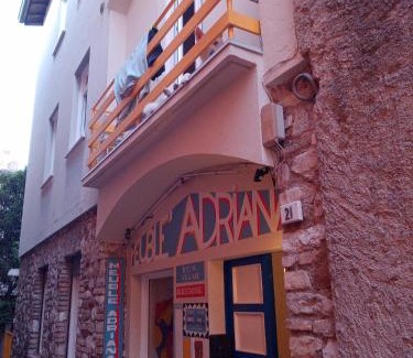 Sirmione Old Town Cama Y Desayuno | Vegan B&B Meublè Adriana Sirmione