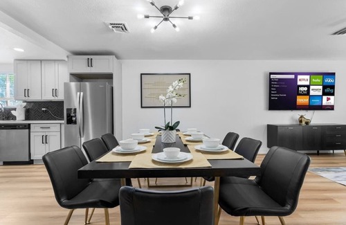 North Las Vegas Casa | Vegas Retreat: Pool, Pickleball & Local Charm!
