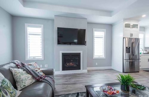 Trenton Casa | Vel’s Villa Vacation Home