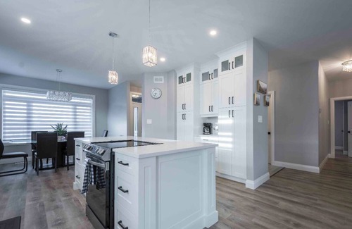 Trenton Casa | Vel’s Villa Vacation Home