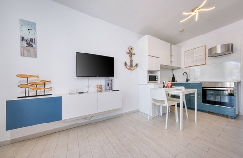 Matagorda Chalet De Esquí | Vela Azul POOL & TENNIS - free AC &Good WIFI- Smart TV