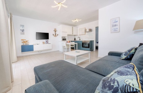 Matagorda Chalet De Esquí | Vela Azul POOL & TENNIS - free AC &Good WIFI- Smart TV