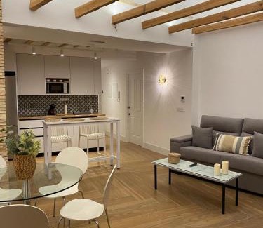 Jaén Apartamento | VELALMA-CERON Edificio exclusivo de apartamentos turisticos en Centro histórico