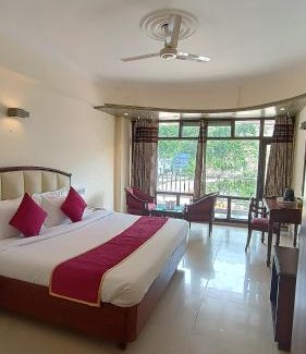 Kumarhatti Hotel | Velcrest