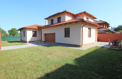 Agard Apartamento | Velence Lake Apartman