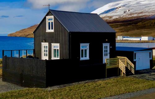 Grenivik Apartamento | Vellir Grenivík Home with a View