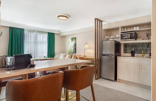 Hinton Hotel | Velora Hinton, Ascend Hotel Collection