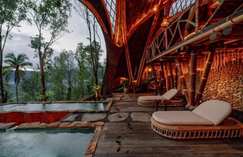 Sidemen Cabina | Veluvana Mountain