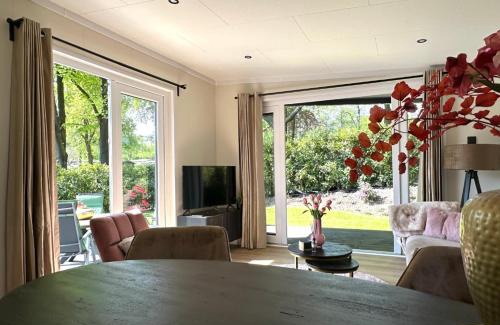 Beekbergen-West Chalet De Esquí | Veluwe Bliss