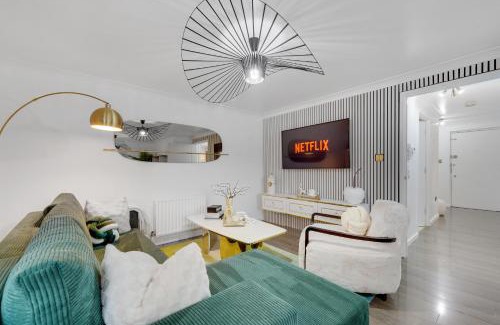Goresbrook Apartamento | Velvet Escape, A Stylish 2-Bedroom London Getaway - Sleeps 6