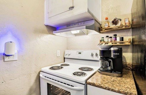 Historic Uptown Casa | Velvet Sky Retreat