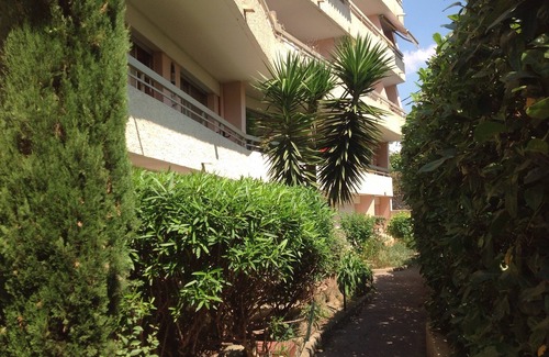 Vence Apartamento | Vence encantador apartamento cerca de la ciudad histórica a 15 minutos de las playas