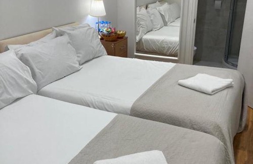 Queen's Gate Hotel | Venetian Hotel