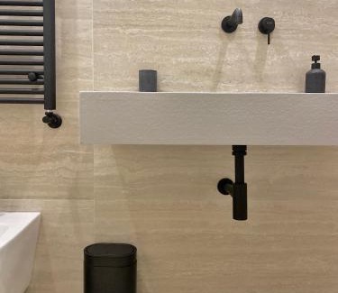 Rione XVI Ludovisi Casa | Veneto Suite 3 by SupaStays - Triple room
