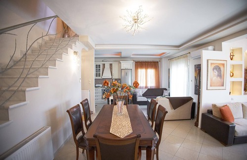 Volos Casa | Venia House Marathos