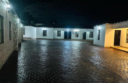 Thohoyandou Apartamento | Venice Royal Lodge