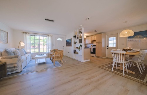 Venice Gardens Casa | Venice Villa - Minutes to Beaches + Pool