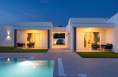 Kozino Apartamento | Venti apartments with swimming pool and private parking
