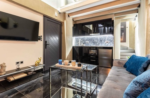 Anatolikos Sinikismos Apartamento | Ventiri Lofts - Cozy Penthouse with Balcony