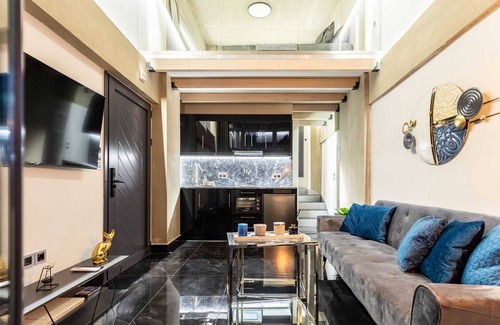 Anatolikos Sinikismos Apartamento | Ventiri Lofts - Cozy Penthouse with Balcony