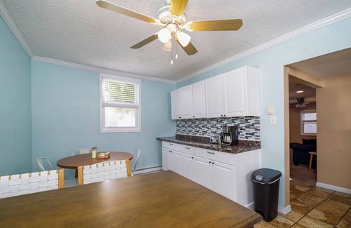 St. Leonard's Tract Casa | Ventnor Beach Cottage: Clean & Cozy + Walk 2 Beach