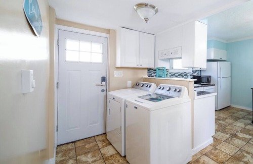 St. Leonard's Tract Casa | Ventnor Beach Cottage: Clean & Cozy + Walk 2 Beach