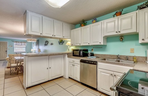 Fort Walton Beach Condominio | Venus 309 sleeps 10 Close to pool and beach by RedAwning