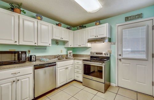 Fort Walton Beach Condominio | Venus 309 sleeps 10 Close to pool and beach by RedAwning