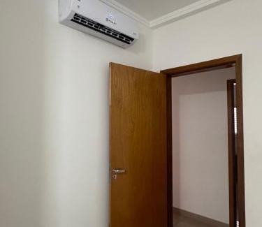 Sao Carlos Apartamento | VENUS - 3DORM CONFORTO AR COND & CHARME, na melhor localização Máx 7