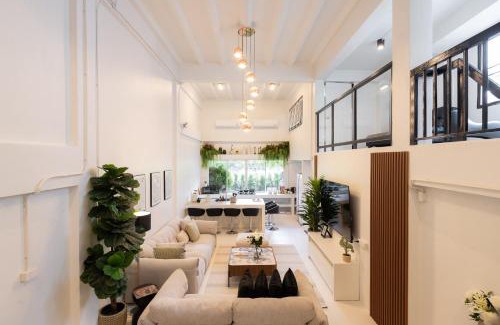 Old City Casa | Venus I 7 Bedrooms ן Old City I Daily Housekeeping