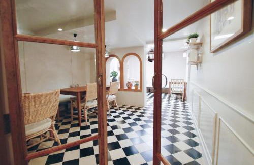 Khlong San Cama Y Desayuno | Vera Nidhra - Self check-in after 6pm