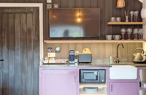 East Ashling Cabaña | Veraison - Ashling Park - sleeps 4 guests in 2 bedrooms
