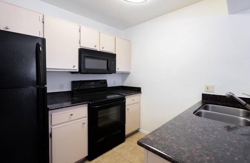 Tucson Condominio | Veranda at Ventana Adorable top floor 1-bedroom condo, Dog friendly