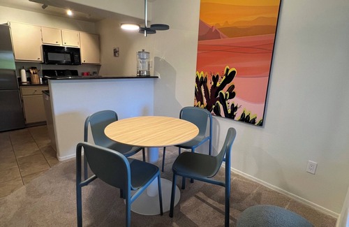 Tucson Condominio | Veranda at Ventana Adorable top floor 1-bedroom condo, Dog friendly