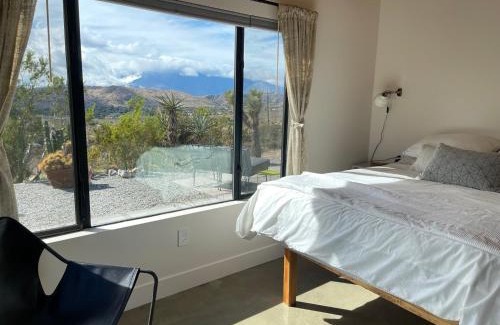 Morongo Valley Casa | Verdin's Nest - Romantic Retreat with Hot Tub Under the Stars! home