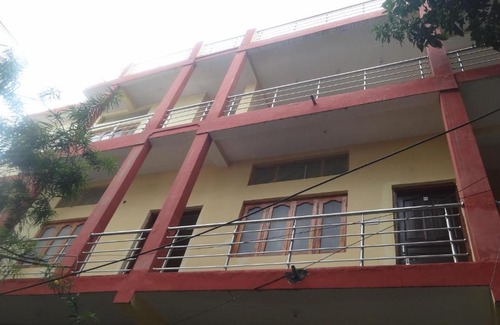 Jabalpur Casa | Verma House- For Males Only