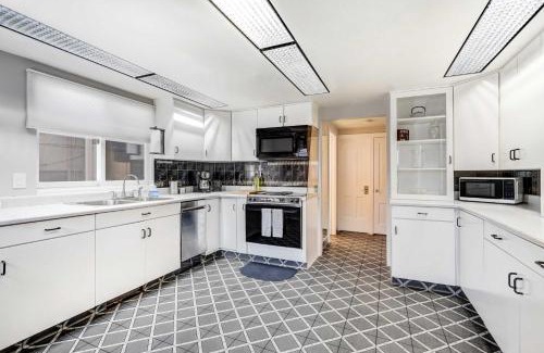 Colorado Springs Apartamento | Vermijo Cottage Cozy Retreat Near OCC & Downtown